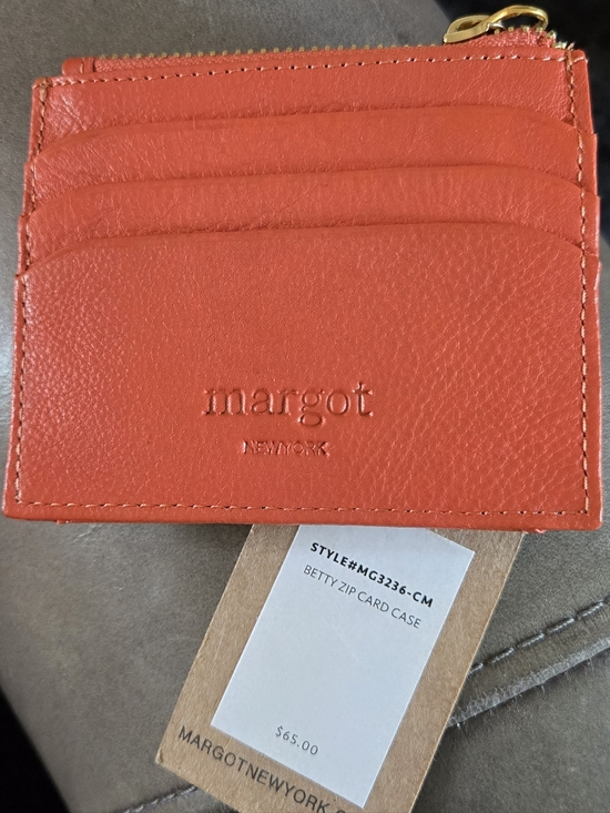 Margot New York Handbags - New Margot New York Genuine Leather Betty Zip Card Case